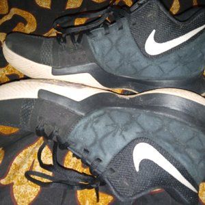 Nike Kyrie 3 black suede